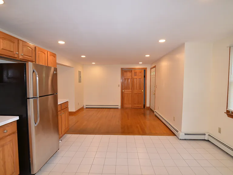 146 Huckins Ave #1 — Photo 2