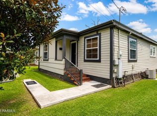 305 1/2 Henry St, New Iberia, LA 70563