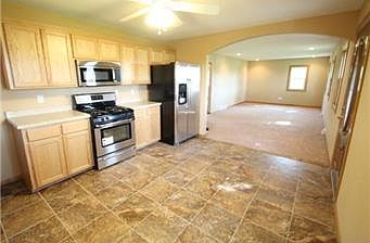4th image of 3226 County Road 136 St
