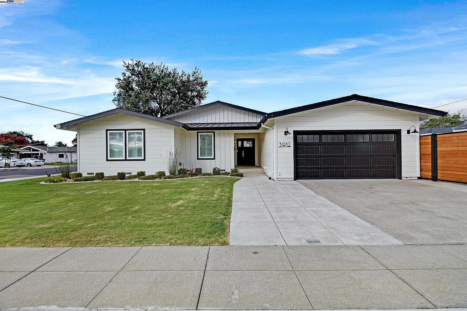 3912 Yale Way photo 1