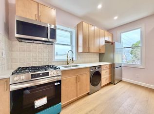 130 Beach St FLOOR 2, Jersey City, NJ 07307