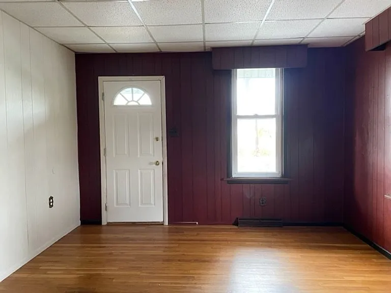 2717 Butler St — Photo 3