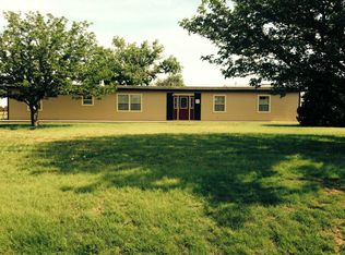 1517 E 34th St, Plainview, TX 79072