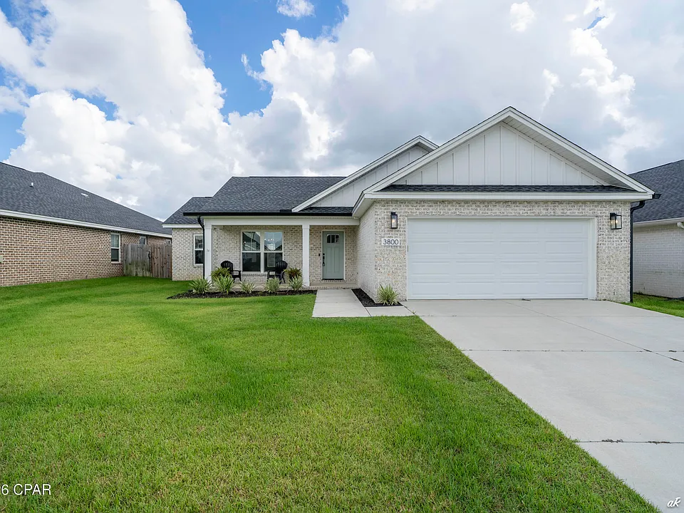 3800 Redbud Way