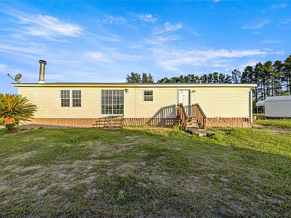 4th image of 2061 NW 165th Court Rd