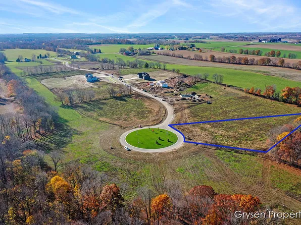 381 Ottogan Hills Ct, Byron Center, MI 49315