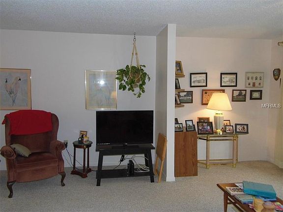 4th image of 5603 80th St N Unit 407