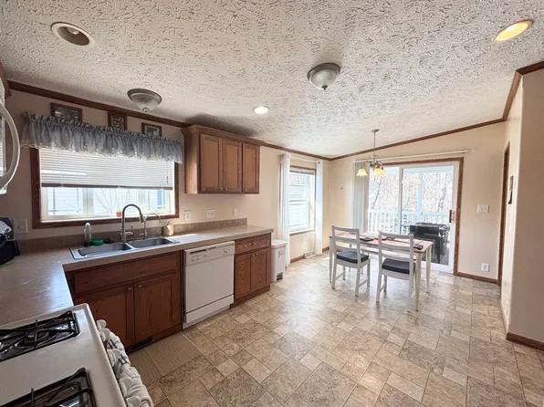 334 Burr Oak Ln #334, Whittaker, MI 48190