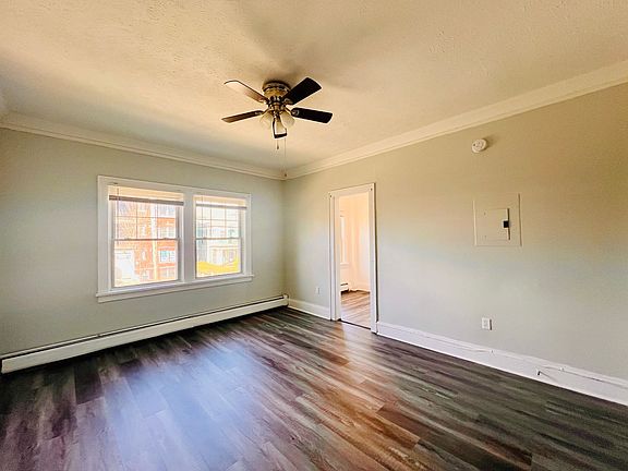 3rd image of 3311 Archwood Avenue West 33rd St #31-3776
