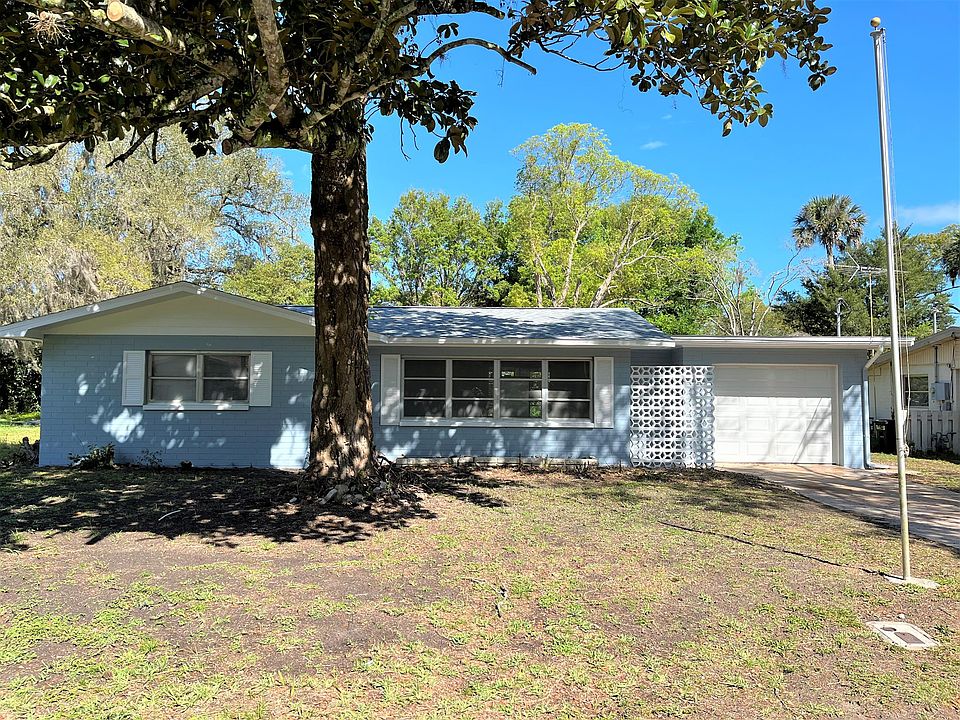 1st image of 305 Trudgeon Dr