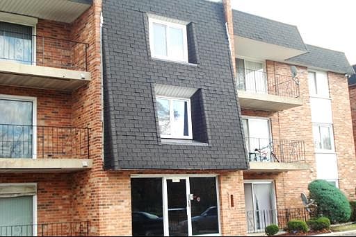 1st image of 1029 Burnham Ave APT 103