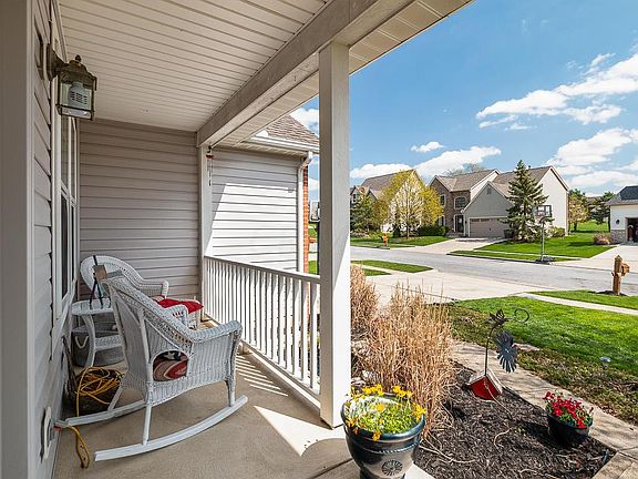 4th image of 9670 Camarillo Cir