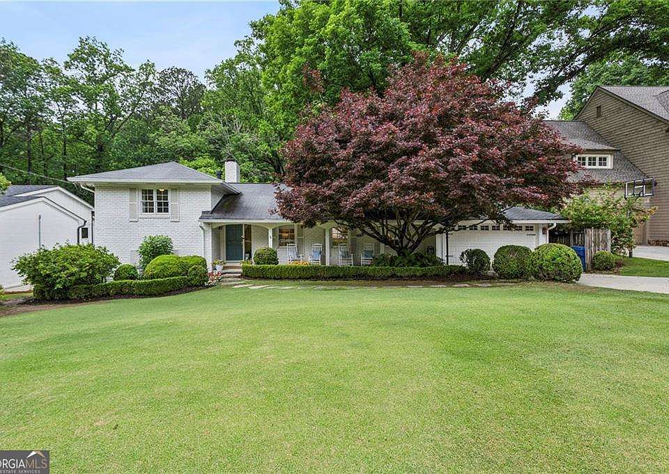 1st image of 2988 Rockingham Dr NW