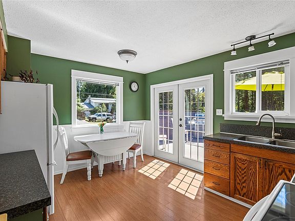 5th image of 2301 Jingle Pot Rd