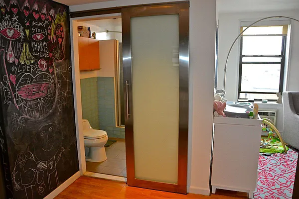 Rented by Level Group | media 13