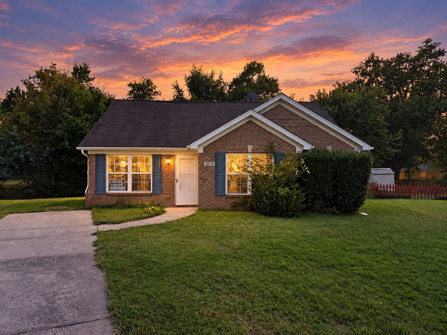 3 bed, 1125 sqft, $1,650 — Photo 1
