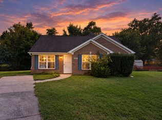 9516 Brady John Ct, Louisville, KY 40229
