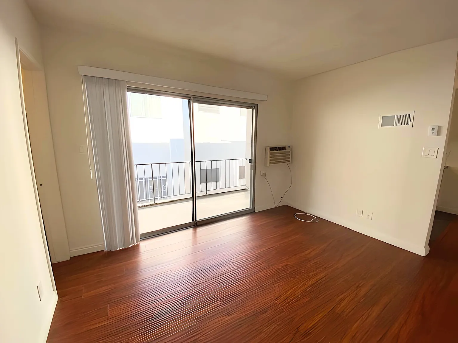 1026 N Genesee Ave — Photo 2