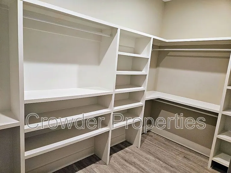 1016 Condon St — Photo 13