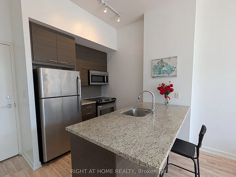66 Forest Manor Rd #106 — Photo 4