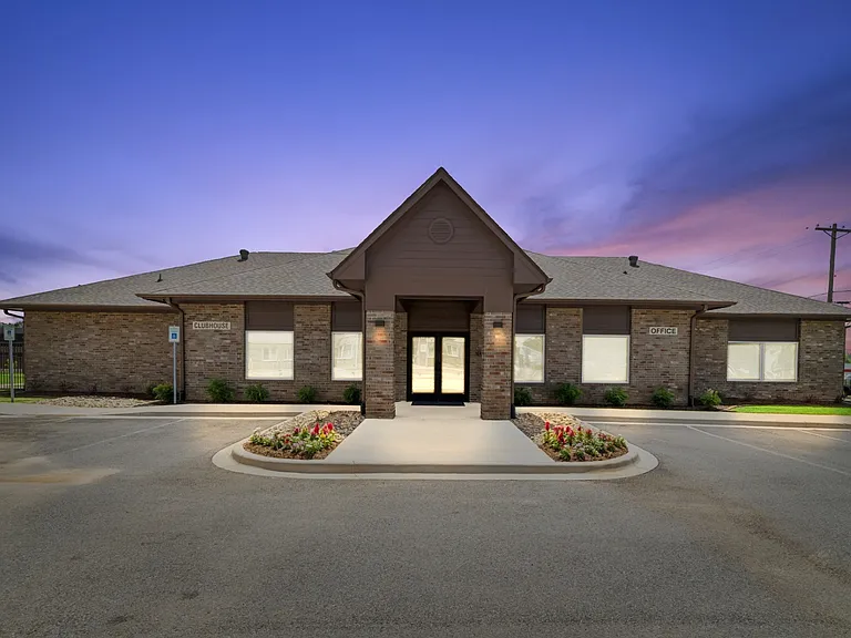Parkside Apartments (TX) — Photo 34