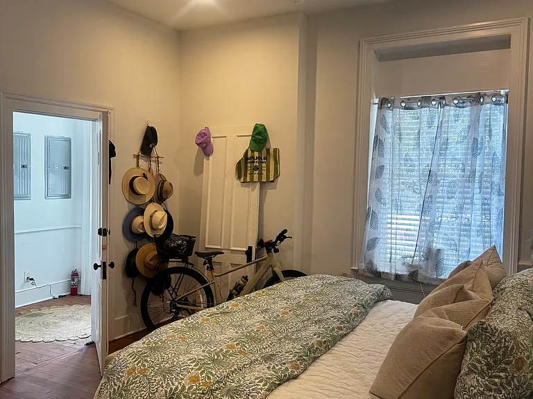 34 Chalmers St #1 — Photo 9