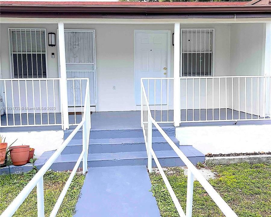1st image of 3101 NW 28th St #C