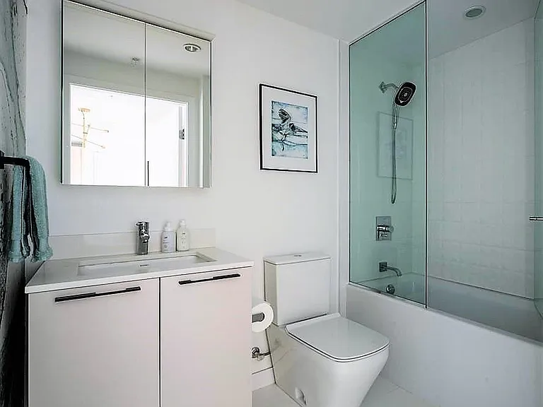 2221 E 30th Ave #903 — Photo 4