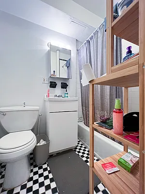 Rented by Compass | media 19