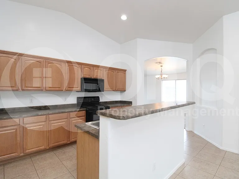 29654 W Weldon Ave — Photo 4