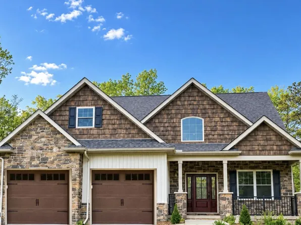 172 S Honeysuckle Dr, Hazleton, PA 18202
