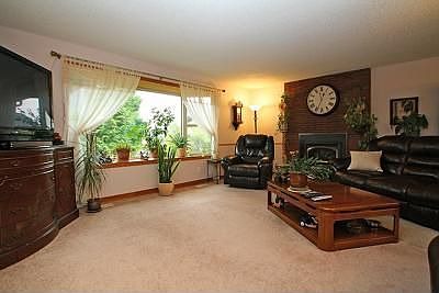 2nd image of 1131 180th St SW