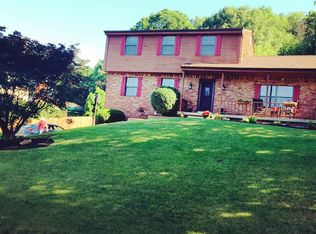 4793 Bayfield Rd, Allison Park, PA 15101