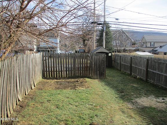 2nd image of 309 E Bell Ave