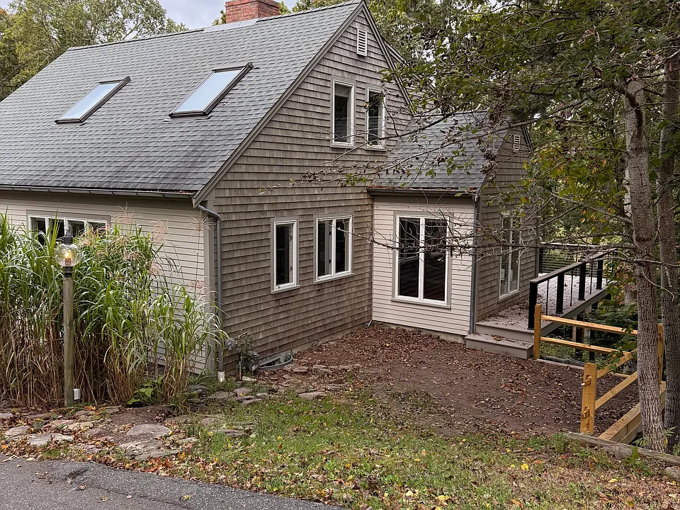 7 Riverview Dr #7