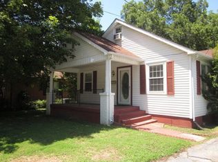 324 Edgewood St, Paris, TN 38242