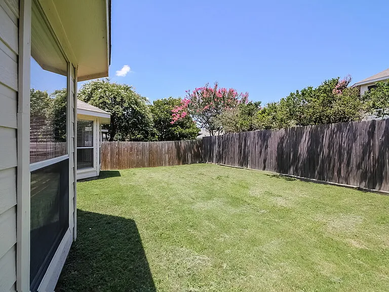 2809 Berry Hl — Photo 16