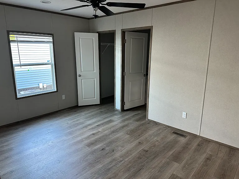 1043 J B Walker Rd #2 — Photo 3