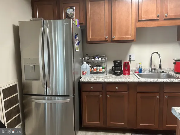 85th Avenue 85th 5422 Ave Unit 201, Hyattsville, MD 20784