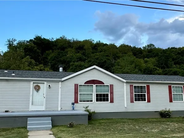 49778 Main St, Saint Clairsville, OH 43950