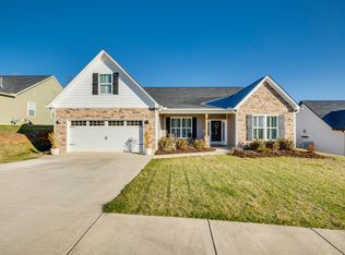 1549 Hammett Rd, Johnson City, TN 37615