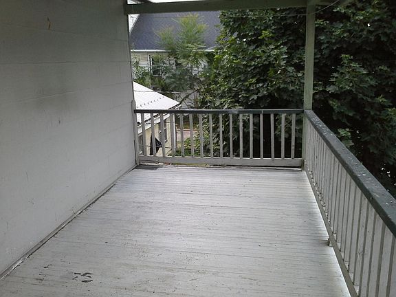 4th image of 111-113 E Bald Eagle St #2A