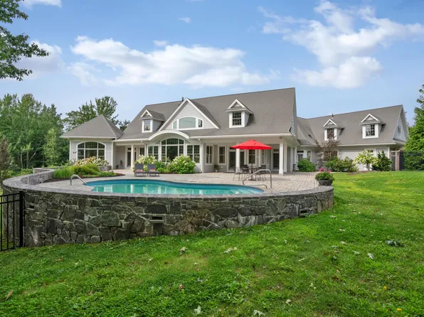 83 Colchester Drive, South Portland, ME 04106