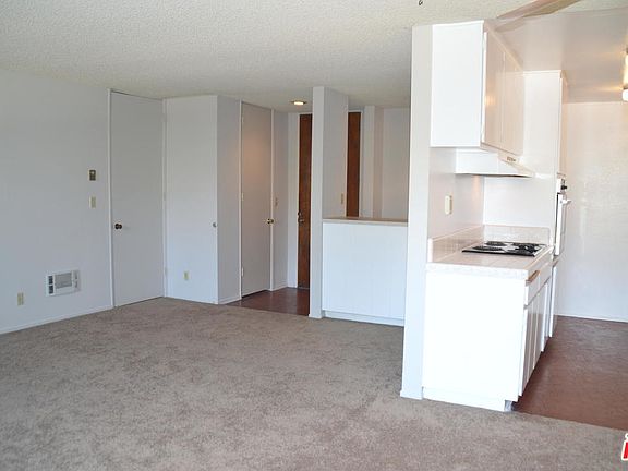 2nd image of 5900 Canterbury Dr APT B114