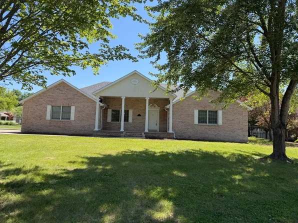 2729 Kokopelli Dr, Marion, IL 62959
