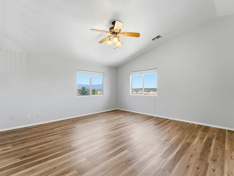 41628 W Hillman Dr — Photo 17