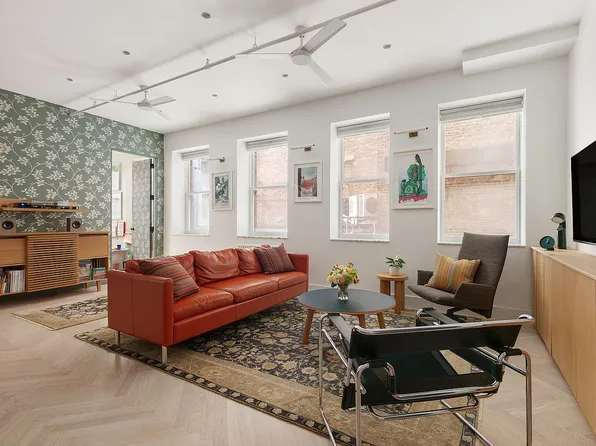 143 W 27th St APT 2-R, New York, NY 10001