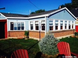 2040 Edgemere Dr, Rochester, NY 14612