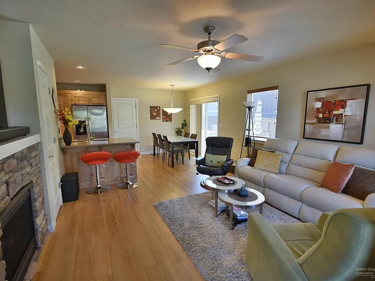 20261 Badger Rd — Photo 3