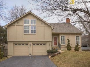 12528 W 82nd Ter, Lenexa, KS 66215